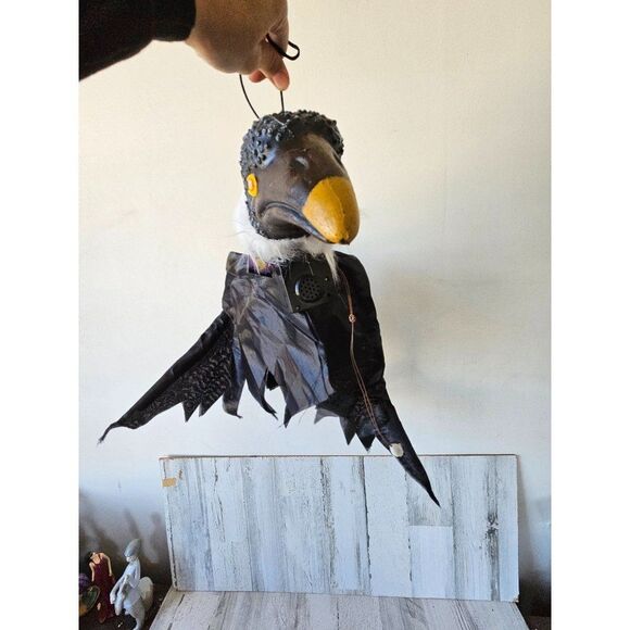 Animated crow bird Halloween prop hanging unique - Picture 1 of 9